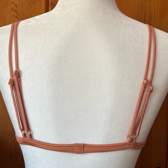 Victoria’s Secret scoopneck bralette - Picture 3 of 3